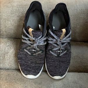 Nike women’s Air Max shoes